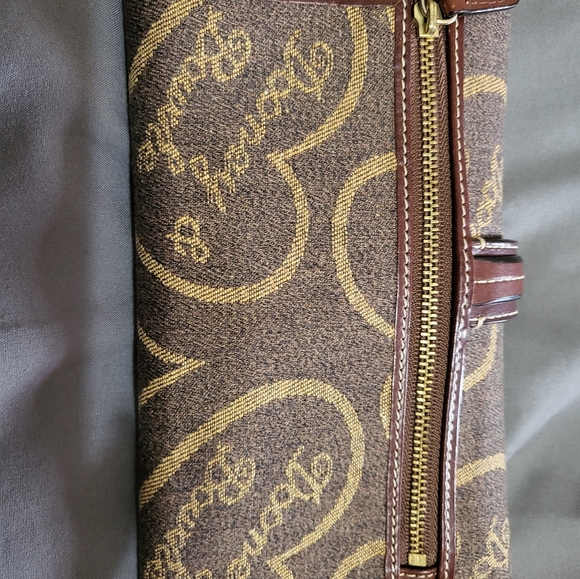 Dooney & bourke wallet - Picture 2 of 3